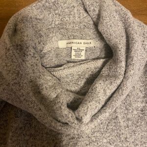 American eagle turtle neck